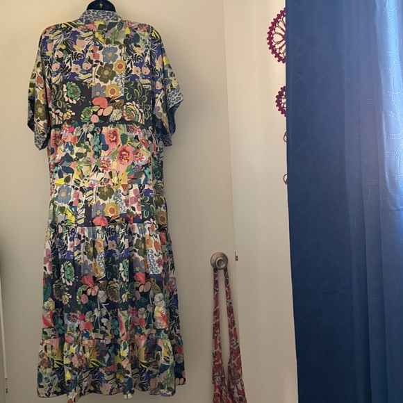 Johnny Was Chelsea Garden Silk Kimono Dress - Picture 7 of 9